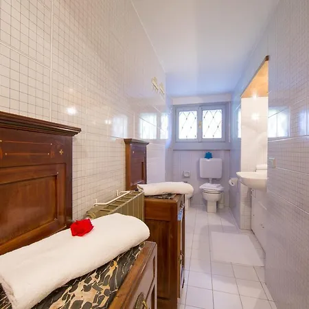 Lucilla Apt. 1 Διαμέρισμα Μενάτζιο