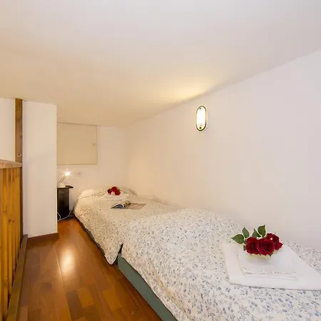 Διαμέρισμα Lucilla Apt. 1 *